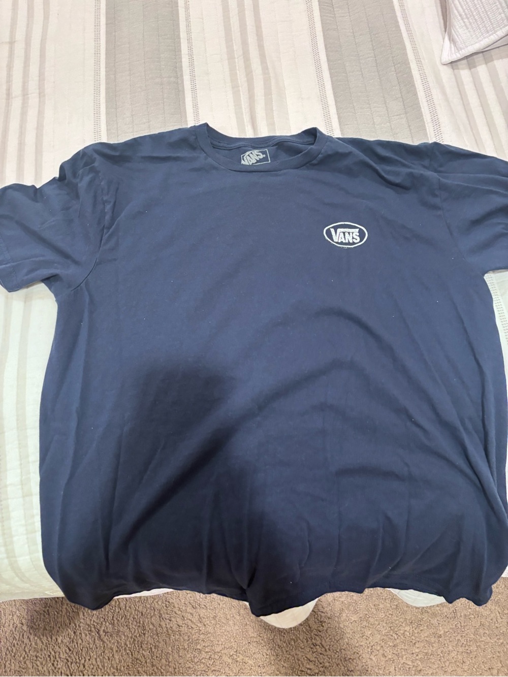 Vans Men’s Dark Blue Small Chest Logo Tee